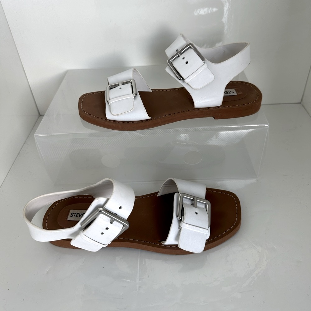 Steve Madden White Sandals with Silver Buckles - Picture 4 of 9